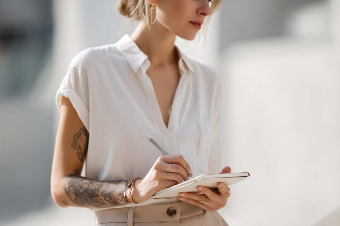 Journaling for Clarity: Summer Reflection Prompts for Business Owners