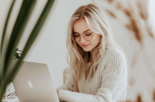 Simple Validation: Sell Your First 10 Units in a Weekend